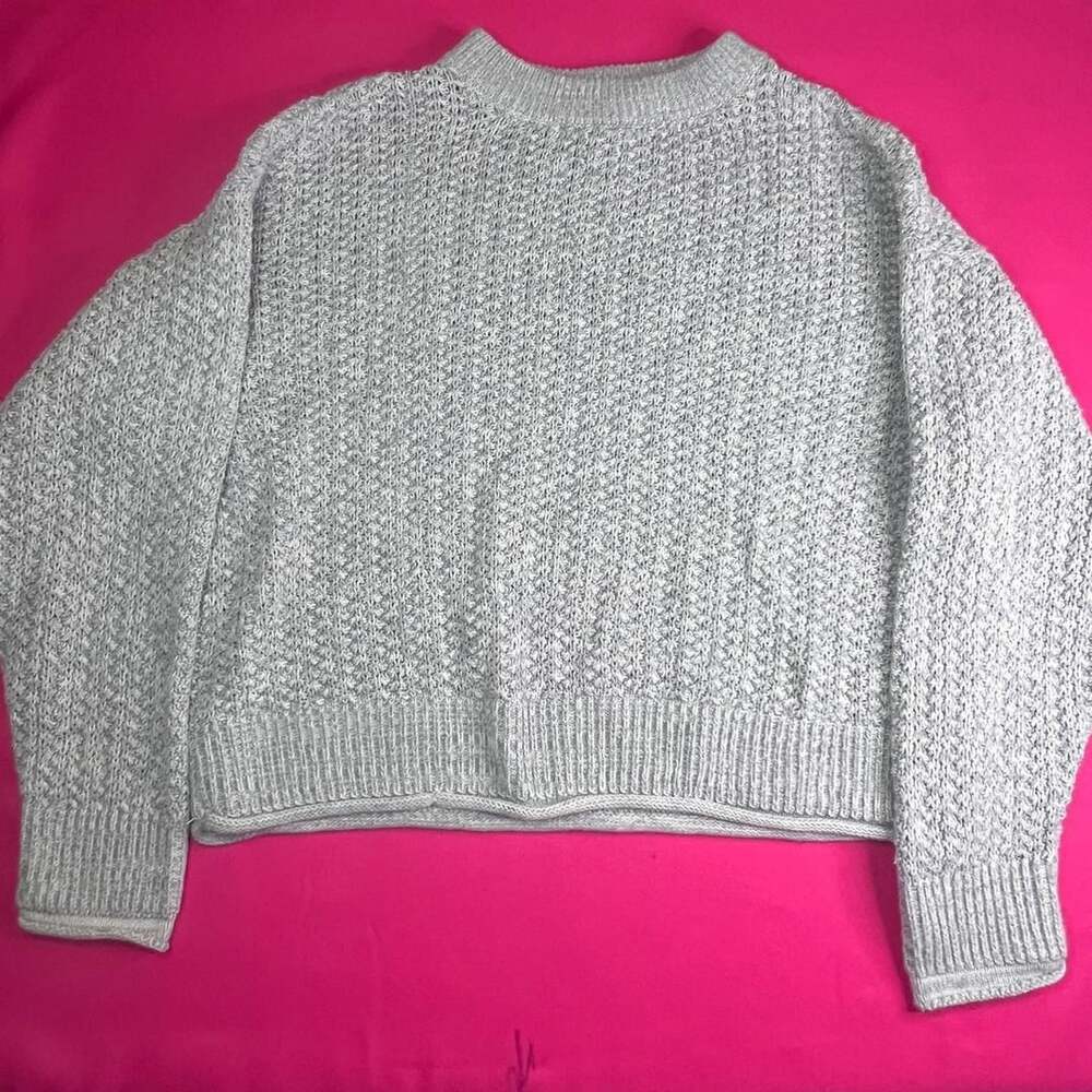Universal Thread Sweater Size S Gray Knit Textured Crewneck Pullover